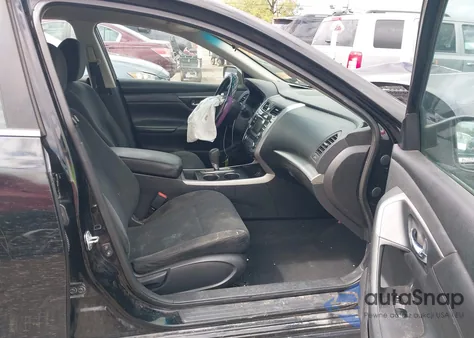 2015 Nissan Altima 2.5/2.5 S/2.5 Sl/2.5 Sv из США, поврежденный, VIN 1N4AL3AP3FC463627